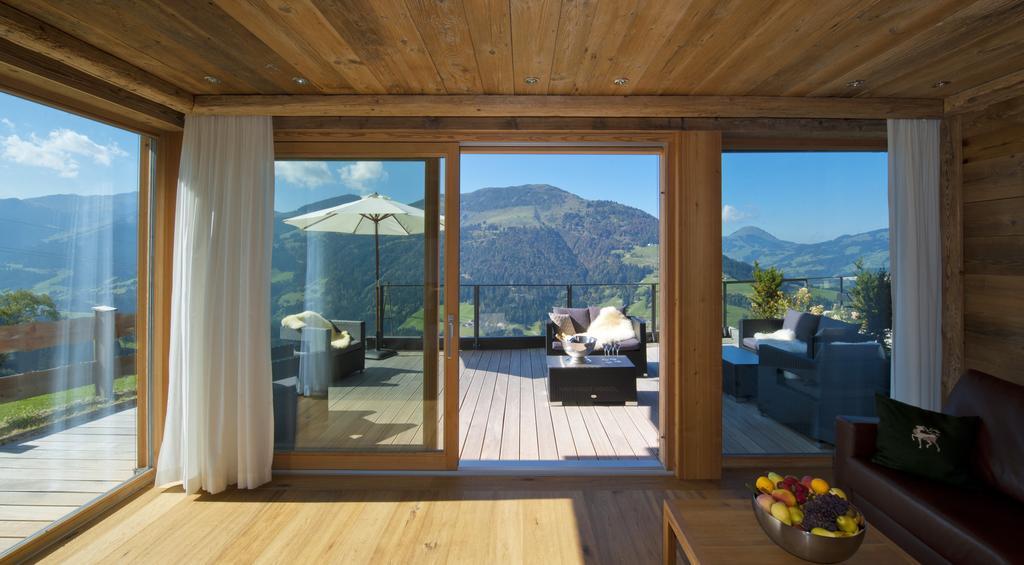 Maierl-Alm & Maierl-Chalets Kirchberg in Tirol Pokoj fotografie